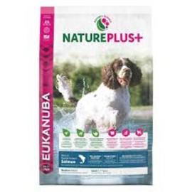 EUKANUBA NATUREPLUS+ DOG ADULT MEDIUM SALMÓN